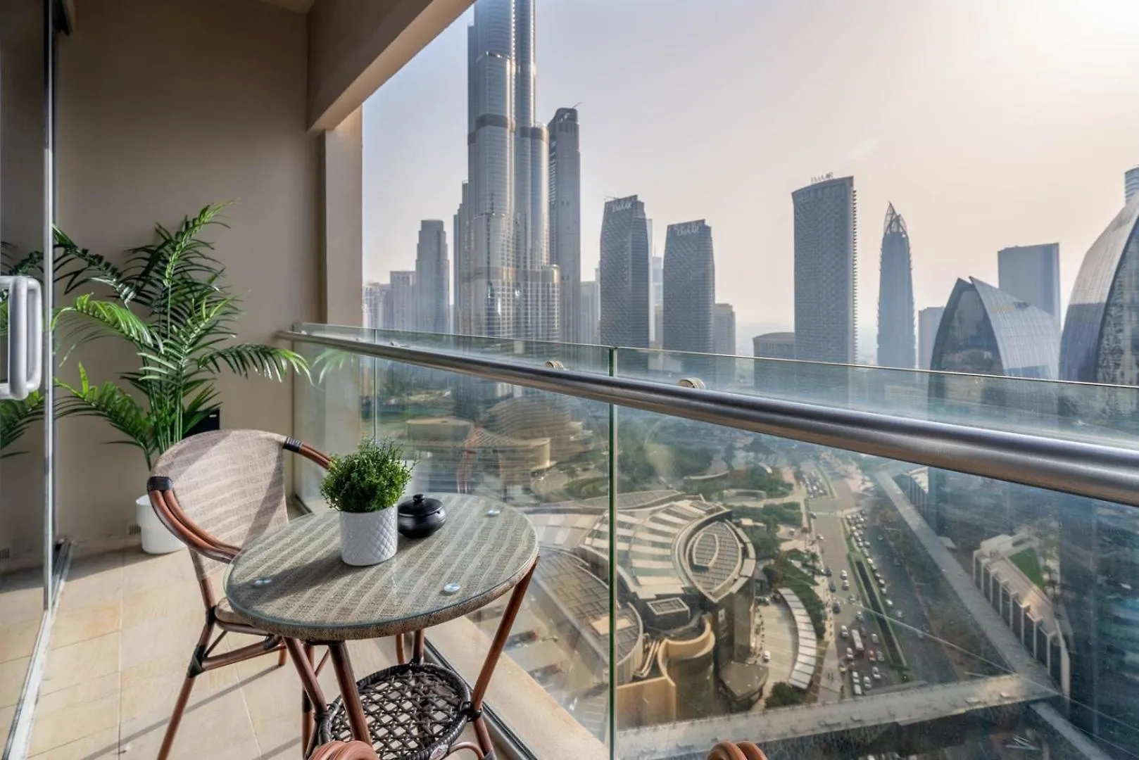 Guestready Holiday Homes - Downtown Dubai Delight