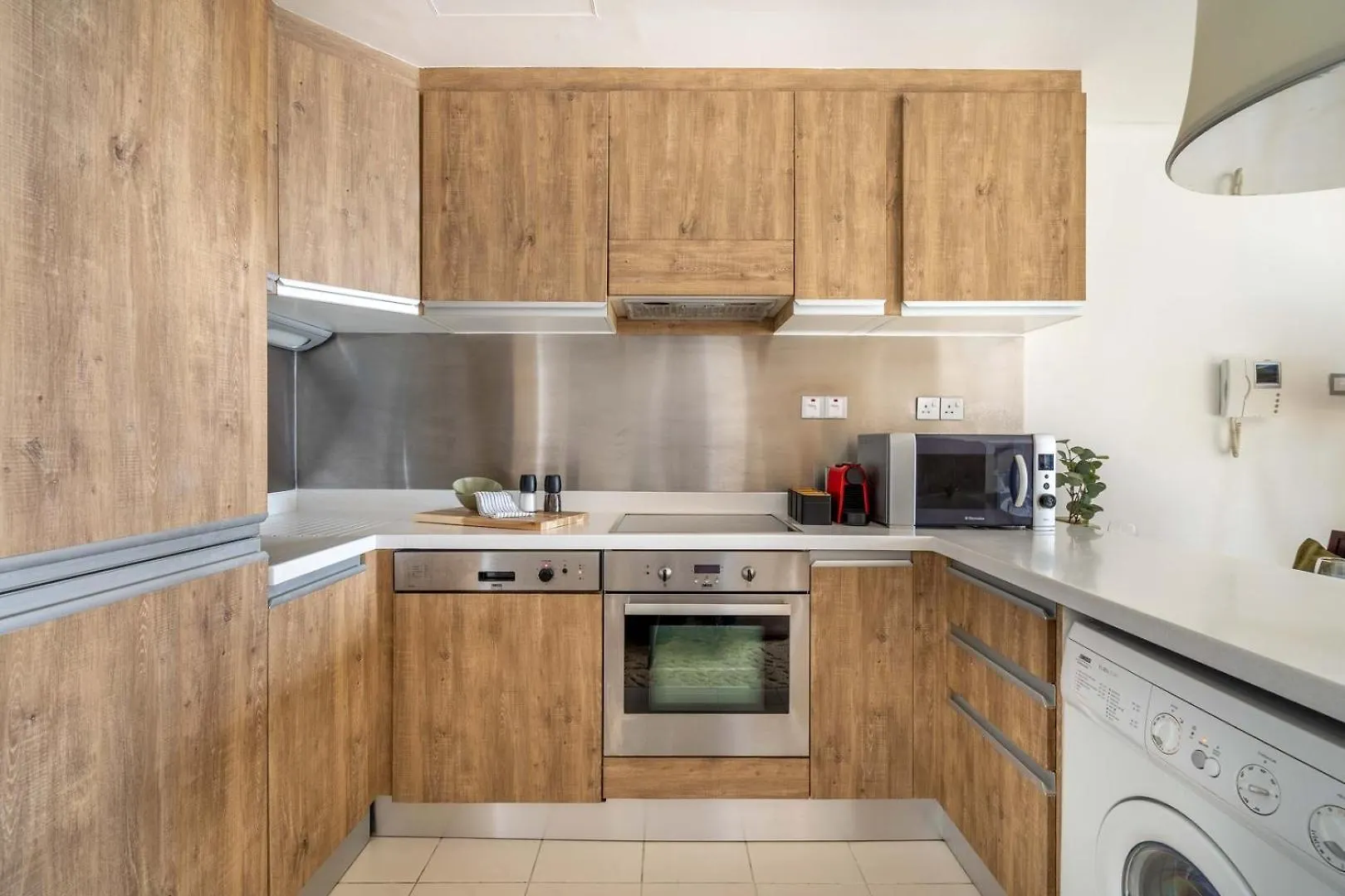 Guestready Holiday Homes - Downtown Dubai Delight Apartment